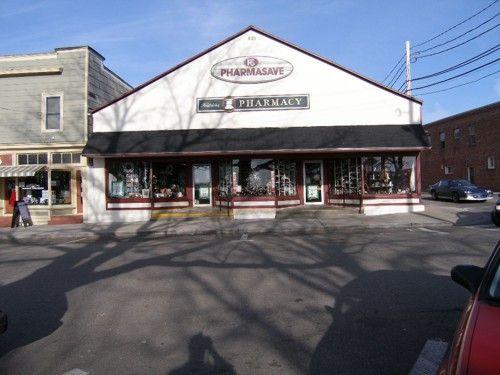 308/310 St. George Street, Annapolis Royal, N.S., South Elevation, 2005.; Heritage Division, NS Dept. of Tourism, Culture and Heritage, 2005								
