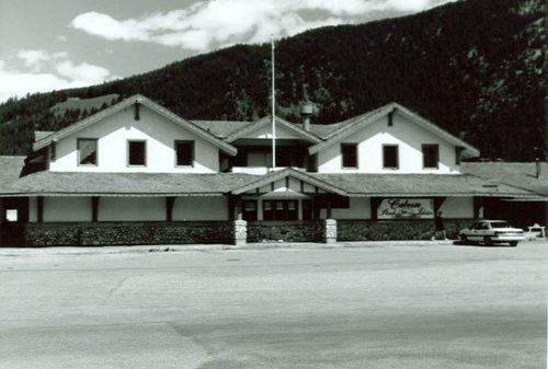 Exterior photo; B. Potyondi, Great Plains Research Consultants, 1991.