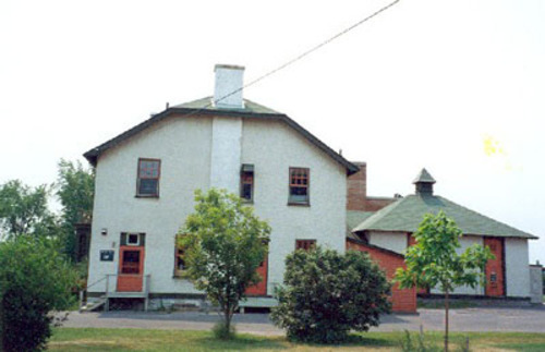 Side elevation of the Dairy Technology Annex, showing the complementary two-storey massing.; Department of Agriculture and Agri-Food / Ministère de l'Agriculture et de l'Agroalimentaire, P. Armstrong.
