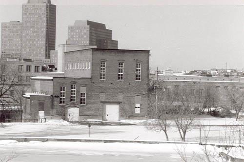 General view of the Ottawa Electric Railway Company Steam Plant, 1991.; Agence Parcs Canada / Parks Canada Agency, E. Tumak, 1991.