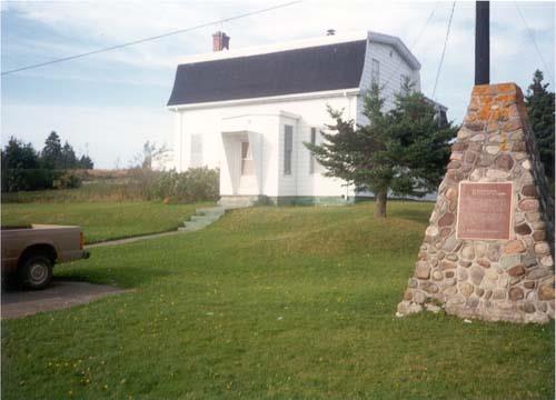 Exterior photo; CPS, Atlantic Regional Office, Louisbourg, Sept 1989