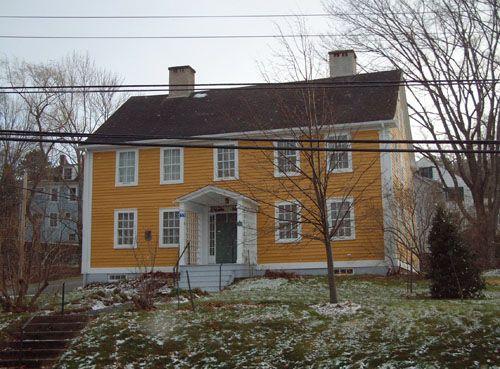 Front elevation, Randall House, Wolfville, NS. 2005.; Heritage Division, NS Dept. of Tourism, Culture and Heritage, 2005