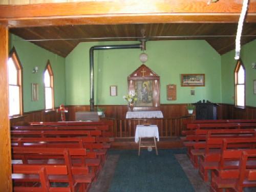 sanctuary and nave of Scrip United Church, 2005.; Government of Saskatchewan, J. Kasperski, 2005.