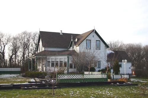 Elevations, from the east, of the Robertson House, Marquette area, 2005; Historic Resources Branch, Manitoba Culture, Heritage and Tourism 2005
