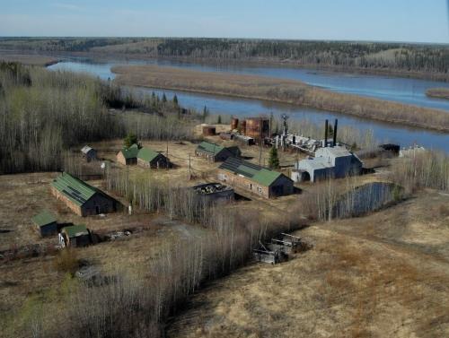 Bitumount Site Provincial Historic Resource, near Fort McMurray 
(July 2005)
; Alberta Culture, Historic Resources Management Branch, 2005