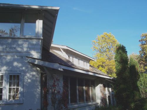 Detail view of the McGregor House, Kemnay area, 2005; Historic Resources Branch, Manitoba Culture, Heritage, Tourism and Sport, 2005