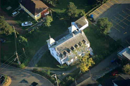 Maison Étienne-Paschal-Taché; Ministère de la Culture et des Communications, Pierre Lahoud, 2004