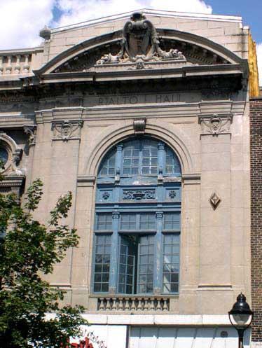 Détail du cinéma Rialto; Ministère de la Culture et des Communications, Jean-François Rodrigue, 2004