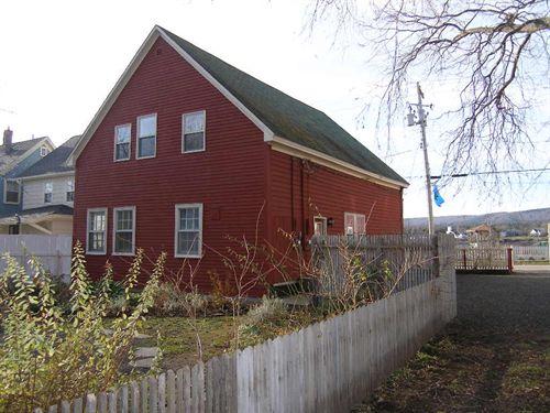 170 St. George Street, Annapolis Royal, N.S., North East Elevation, 2005.; Heritage Division, NS Dept. of Tourism, Culture and Heritage, 2005