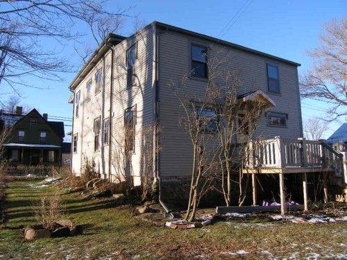 260 Prince Albert Road , Annapolis Royal, N.S., south east elevation, 2006.							
; Heritage Division, NS Dept. of Tourism, Culture and Heritage, 2006							
