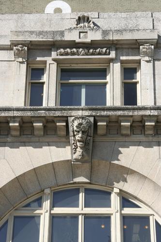 Facade detail of the Walker Theatre, Winnipeg, 2006; Historic Resources Branch, Manitoba Culture, Heritage, Tourism and Sport, 2006