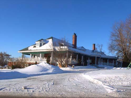 Chalet du Club-de-Golf-Rivermead; Ministère de la Culture et des Communications, Jean-François Rodrigue, 2005
