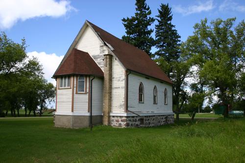 Contextual view, from the northeast, of St. George's Anglican Church, Holmfield, 2005; Historic Resources Branch, Manitoba Culture, Heritage and Tourism, 2005