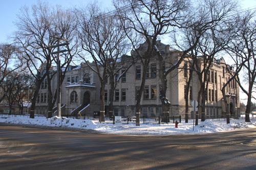 Contextual view, from the northwest, of Laura Secord School, Winnipeg, 2006; Historic Resources Branch, Manitoba Culture, Heritage and Tourism, 2006