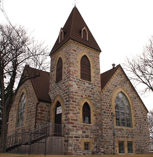 Primary elevations, from the northwest, of Deloraine Presbyterian Church, Deloraine, 2005; Historic Resources Branch, Manitoba Culture, Heritage and Tourism, 2005