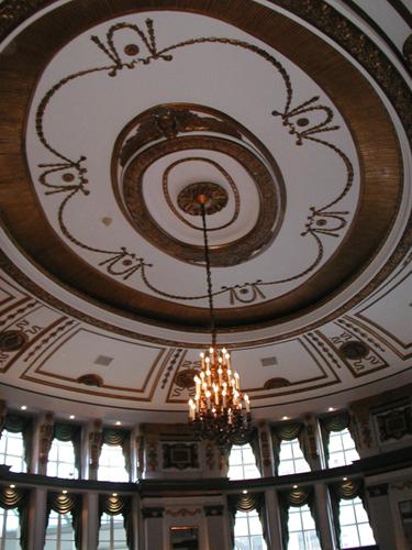 Interior view, of the Palm Room, in the Fort Garry Hotel, Winnipeg, 2006; Historic Resources Branch, Manitoba Culture, Heritage and Tourism, 2006