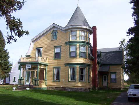 Mac O'Brien House, front/side view, 2004.; City of Miramichi