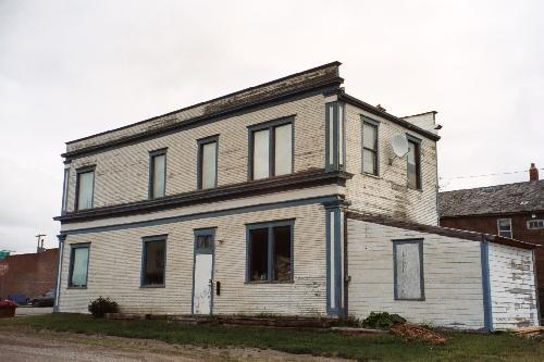 Rear and side views; Christine Kulyk, 2005.
