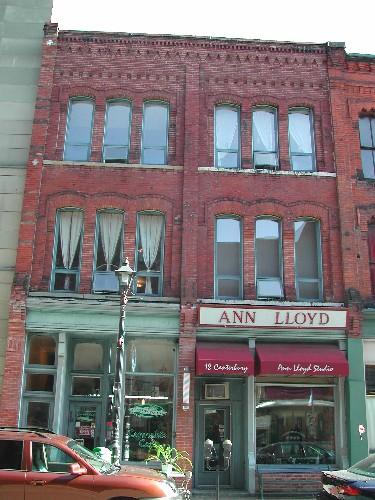 This photograph shows the building and its continuity with the neighbouring buildings, 2004; City of Saint John
