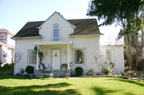 Exterior view of the Creelman House; City of Surrey, 2004