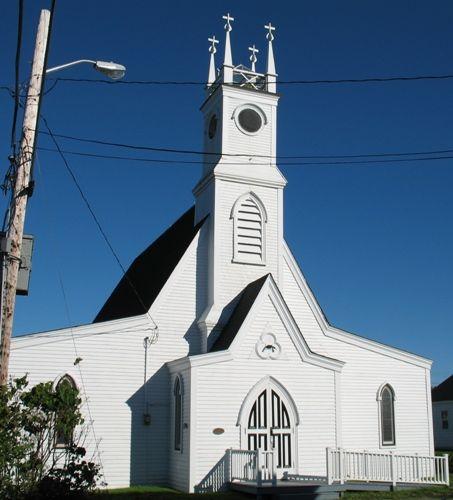 Front elevation, Saint Barnabas' Church, Blue Rocks, Lunenburg County, Nova Scotia, 2006.; Heritage Division, Nova Scotia Department of Tourism, Culture and Heritage, 2006.