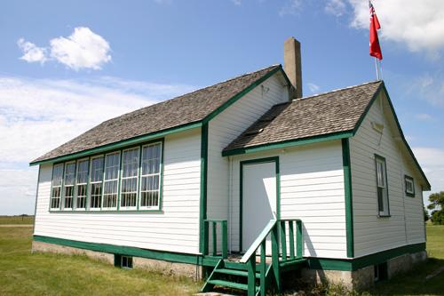 Primary elevations, from the northeast, of Eunola School, Tilston area, 2006; Historic Resources Branch, Manitoba Culture, Heritage, Tourism and Sport, 2006