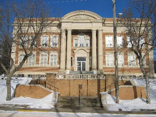 Front Facade of Court House highlighting the columns and pediment flanking the front entryway, 2006; Clint Robertson, 2006.