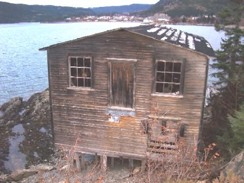 Exterior view of facade of Wicks Store at Wicks' Point, Jackson's Arm, NL, 2005/11/16.; L Maynard/HNFL, 2005