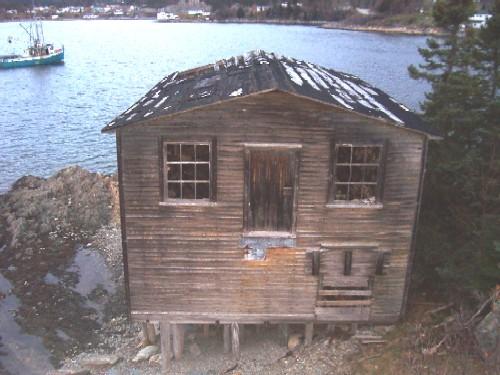Exterior view of facade of Wicks Store at Wicks' Point, Jackson's Arm, NL, 2005/11/16.; L Maynard/HNFL, 2005