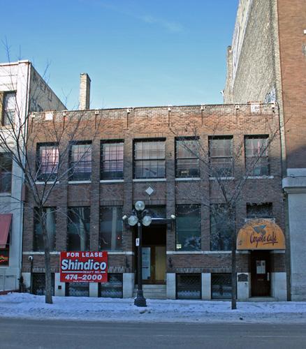 Primary elevation, from the south, of the Dawson Richardson Building, Winnipeg, 2006; Historic Resources Branch, Manitoba Culture, Heritage and Tourism 2006