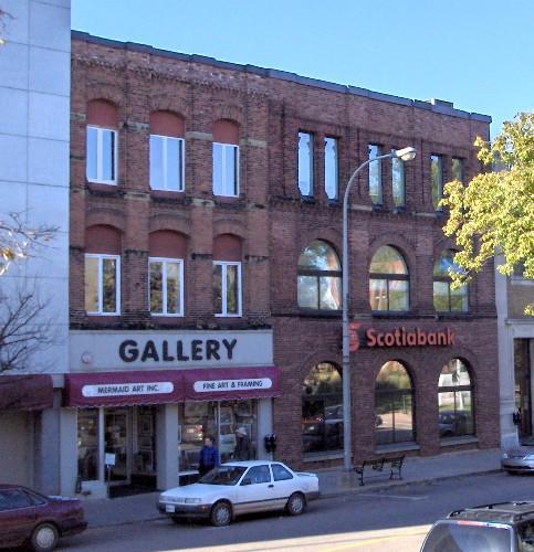 Showing context of building on streetscape; City of Charlottetown, Natalie Munn, 2006