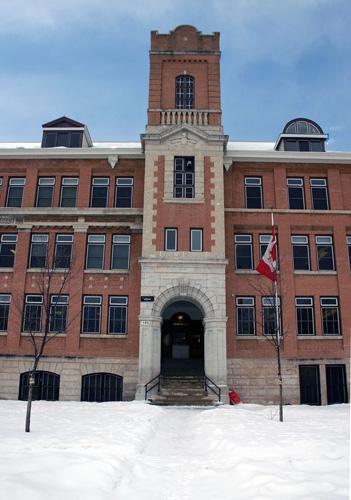 Entrance tower of Earl Grey School, Winnipeg, 2005; Historic Resources Branch, Manitoba Culture, Heritage and Tourism 2005