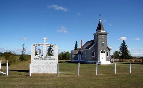 Contextual view, from the southwest, of St. Michael's of Archangels Roman Catholic Church, Meleb, 2006; Historic Resources Branch, Manitoba Culture, Heritage and Tourism, 2006
