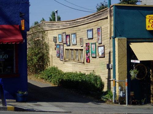 Exterior view of the Willard Service Station Building; City of Nanaimo, Christine Meutzner, 2006