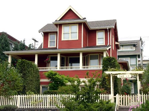 Exterior view of the Wright Residence, 2005; City of North Vancouver, Donald Luxton and Associates, 2005