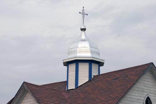 Dome and roof detail of St. Demetrius Ukrainian Catholic Church, Arborg, 2006; Historic Resources Branch, Manitoba Culture, Heritage and Tourism, 2006