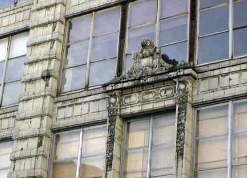 Détail de l'édifice Blumenthal; Ministère de la Culture et des Communications, Jean-François Rodrigue, 2004