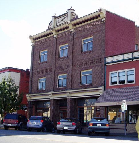 Traveller's Hotel, Ladysmith; Town of Ladysmith, 2005