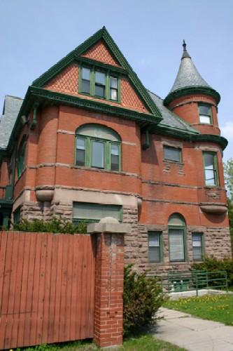 Sadleir House Exterior, East Facade; Sue Schappert, City of Peterborough 2004