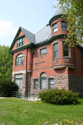 Sadleir House Exterior, East Facade; Sue Schappert, City of Peterborough 2004