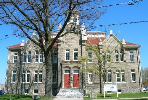 South facade; Town of Aurora, 2006