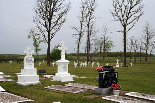 View of gravemarkers in the Overstoneville Independent Cemetery, Tolstoi area, 2006; Historic Resources Branch, Manitoba Culture, Heritage and Tourism, 2006