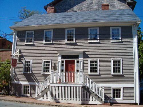 Front elevation.; Heritage Division, NS Dept. of Tourism, Culture and Heritage, 2004.
	