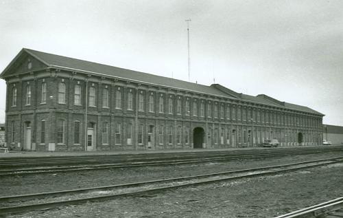 Corner view of Canadian Pacific Railway Station, showing both the front and side facades.; Parks Canada Agency/Agence Parcs Canada, 1973.
