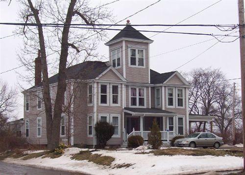 side elevation, Annandale, Wolfville, NS, 2006; Heritage Division, NS Dept. of Tourism, Culture and Heritage, 2006