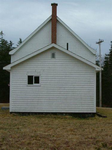 Rear elevation, Greenville United Baptist Church, Greenville, 2006.; Heritage Division, NS Dept. of Tourism, Culture & Heritage, 2006.