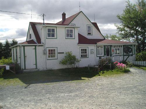 Settle-Harris House, Cole Harbour Farm, Cole Harbour, 2005.; Heritage Division, NS Dept. of Tourism, Culture and Heritage, 2005.