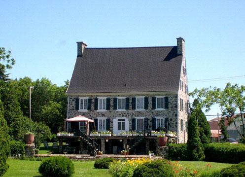 Maison Ambroise-Chavigny-De La Chevrotière; Ministère de la Culture et des Communications, Jean-François Rodrigue, 2004