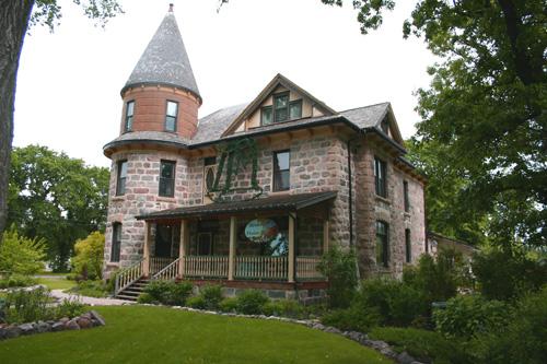 Primary elevations, from the southeast, of the McConnell House, Morden, 2006; Historic Resources Branch, Manitoba Culture, Heritage, Tourism and Sport, 2006