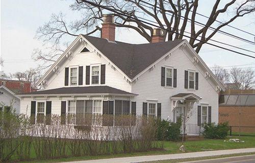 Front and east side, Archibald House, Truro, NS, 2004.; Heritage Division, NS Dept. of Tourism, Culture and Heritage, 2004.